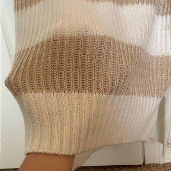 Sweater knitted - Picture 2 of 3